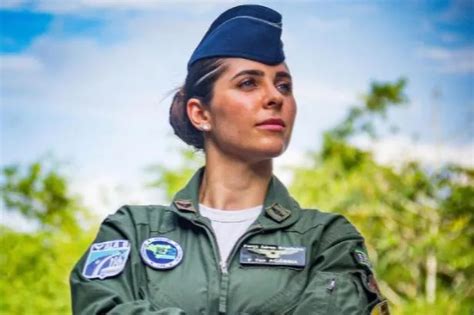 acassia marina onlyfans|OnlyFans: Brazilian Air Force Lieutenant Quits Job After 11 Years。